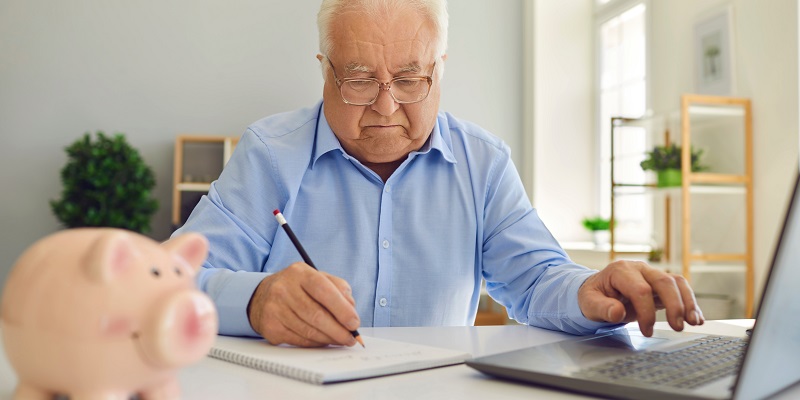 How Hiring Retirees Can Ease the Talent Shortage in a Low Unemployment Rate