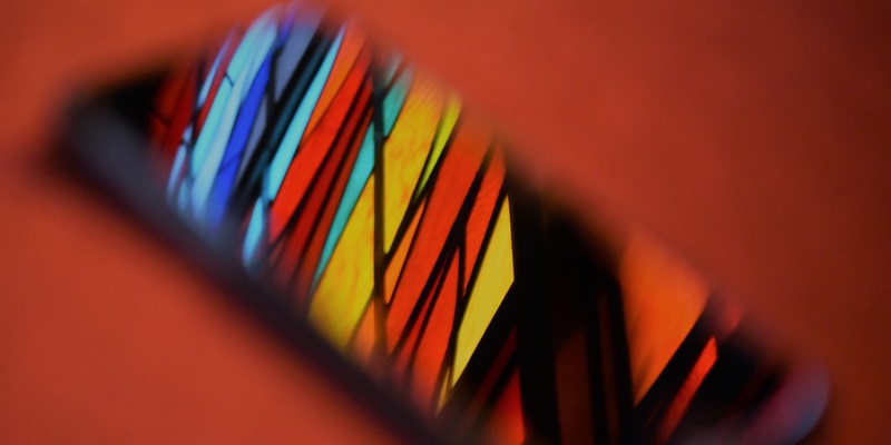 Revolutionizing Smartphone Battery Life: Samsung’s New Blue Phosphorescent Material for OLED Screens