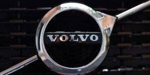 ABB to Supply Over 1,300 Robots to Volvo Cars for Next-Generation Electric Vehicle Production