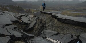 Seismic Shifts: The Role of Artificial Intelligence in Revolutionizing Earthquake Early Warning Systems