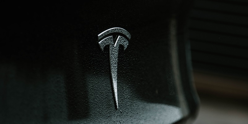 Elon Musk’s $80 Billion Gamble: A Strategic Power Move or Potential Risk for Tesla’s AI Future?