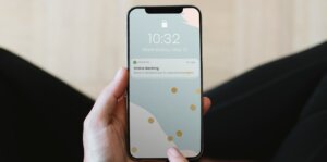 Apple’s Update Allows Developers to Promote Alternative Payment Methods, but Controversy Remains