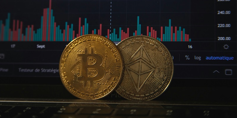 Bitcoin versus Ethereum: Understanding Their Roles, Differences and Future Developments in the Cryptocurrency Landscape