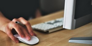 Click-to-Chat Revolution: Enhancing Customer Engagement Through Instant Messaging