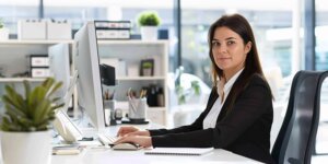 Stalled Progress: UK’s Female Leadership Sees Minimal Gains